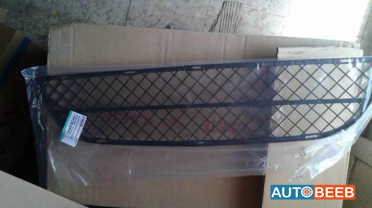 Body  Grilles Toyota Hilux