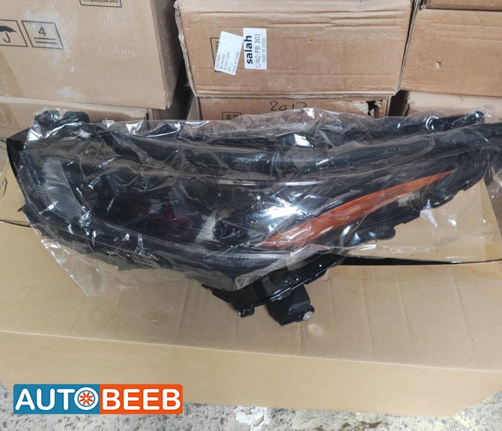 ضوء امامي يمين شمال تويوتا هايلندر 2020 2021