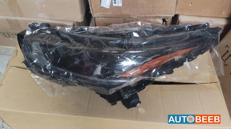 ضوء امامي يمين شمال تويوتا هايلندر 2020 2021