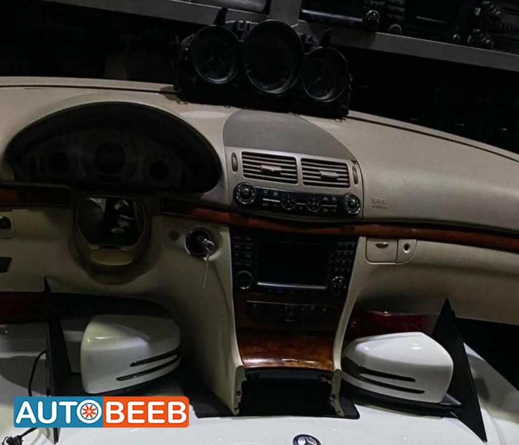 Cabin  Dashboard Mercedes Benz E200