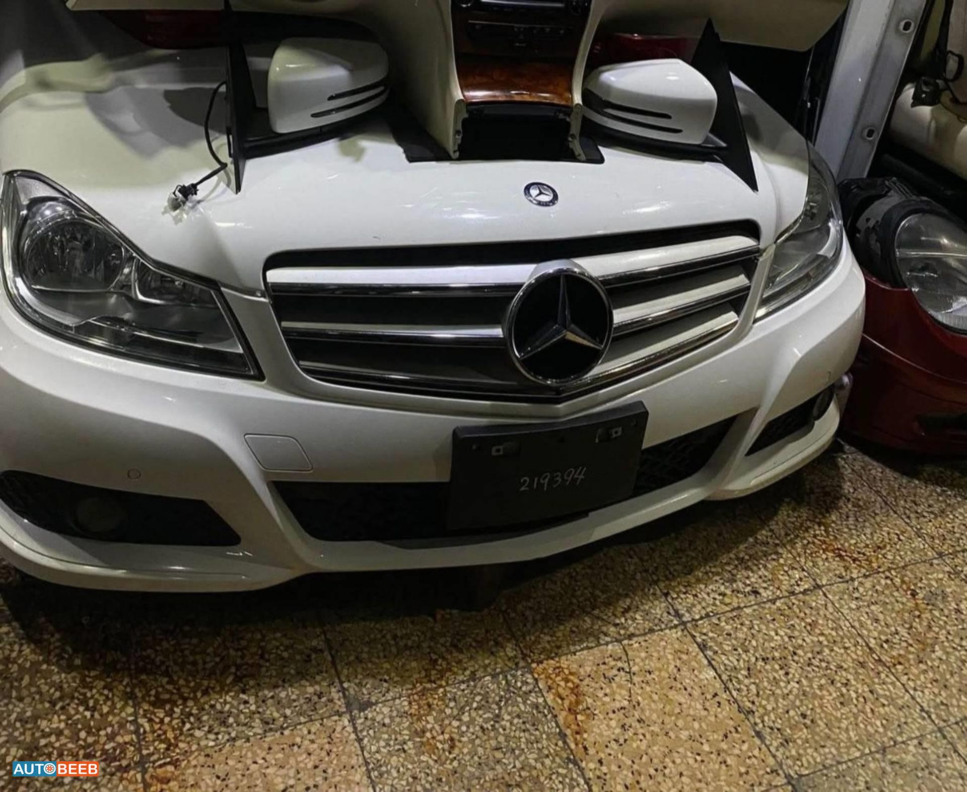 Body  Front clip Mercedes Benz C200