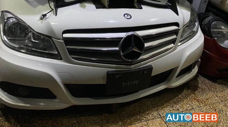 Body  Front clip Mercedes Benz C200