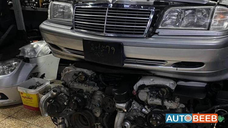 واجهة أمامية طمبون اضوية يمين شمال مرسيدس c200 2000