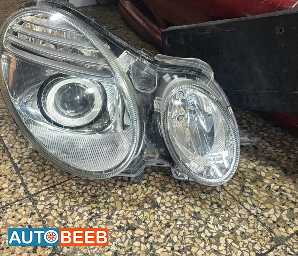 Lights Front light Mercedes Benz E200