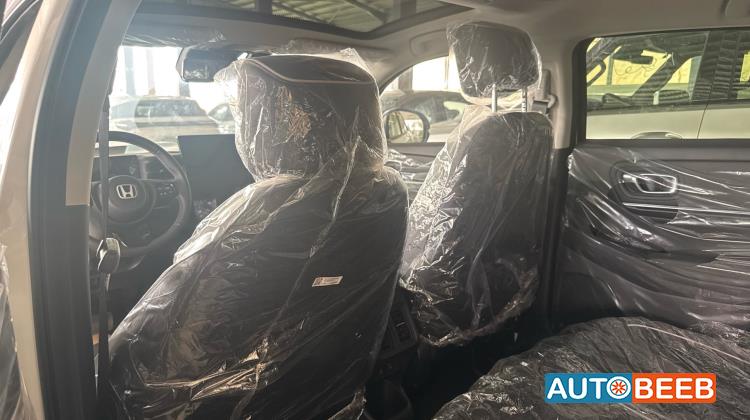 هوندا e:NS1 2023