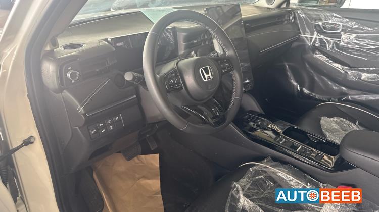 هوندا e:NS1 2023