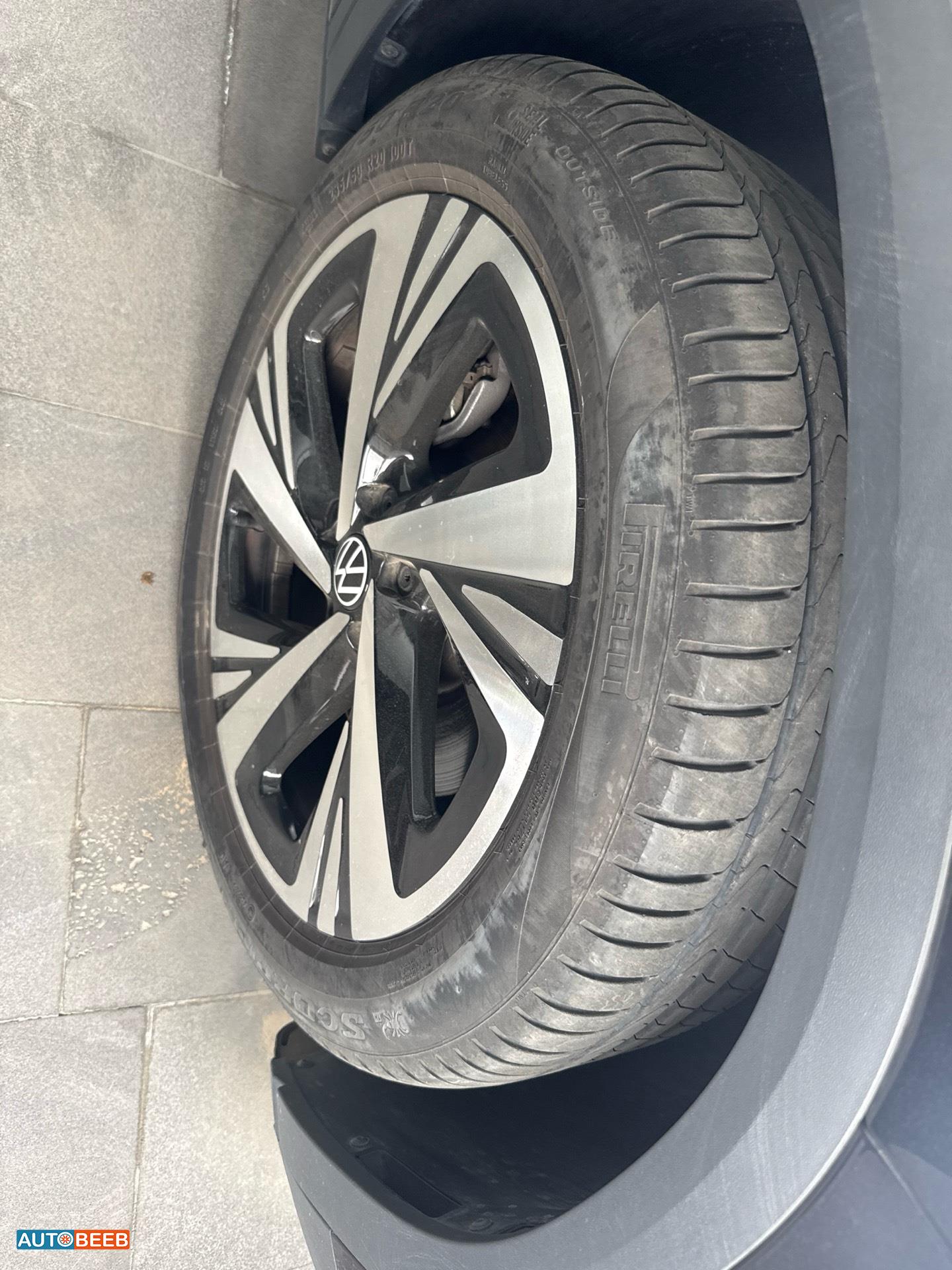 فولكس فاجن ID 6 2022