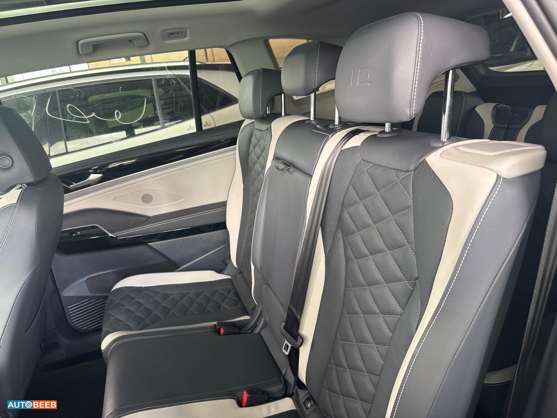 فولكس فاجن ID 6 2022