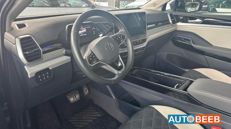 فولكس فاجن ID 6 2022