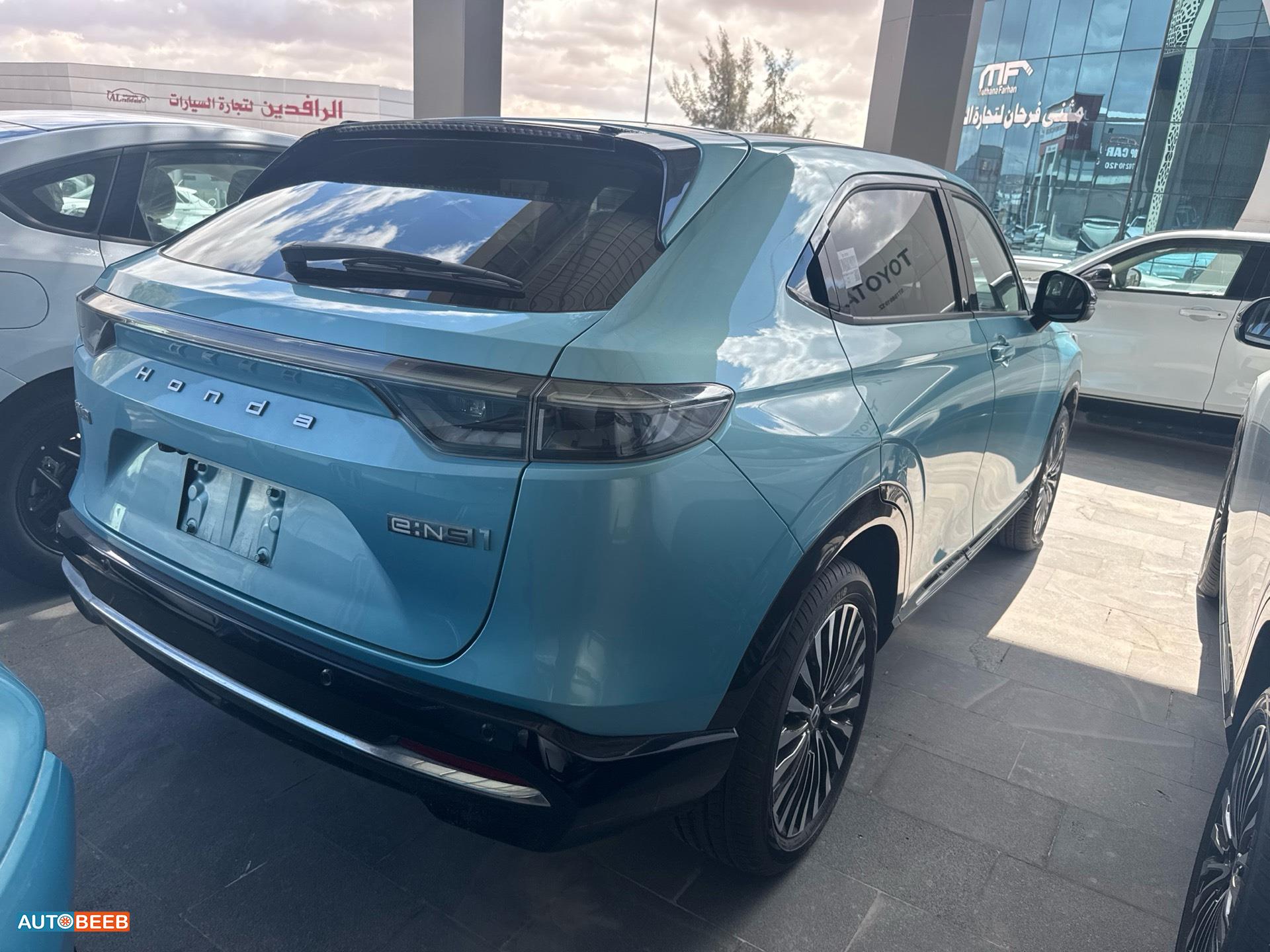 هوندا e:NS1 2023