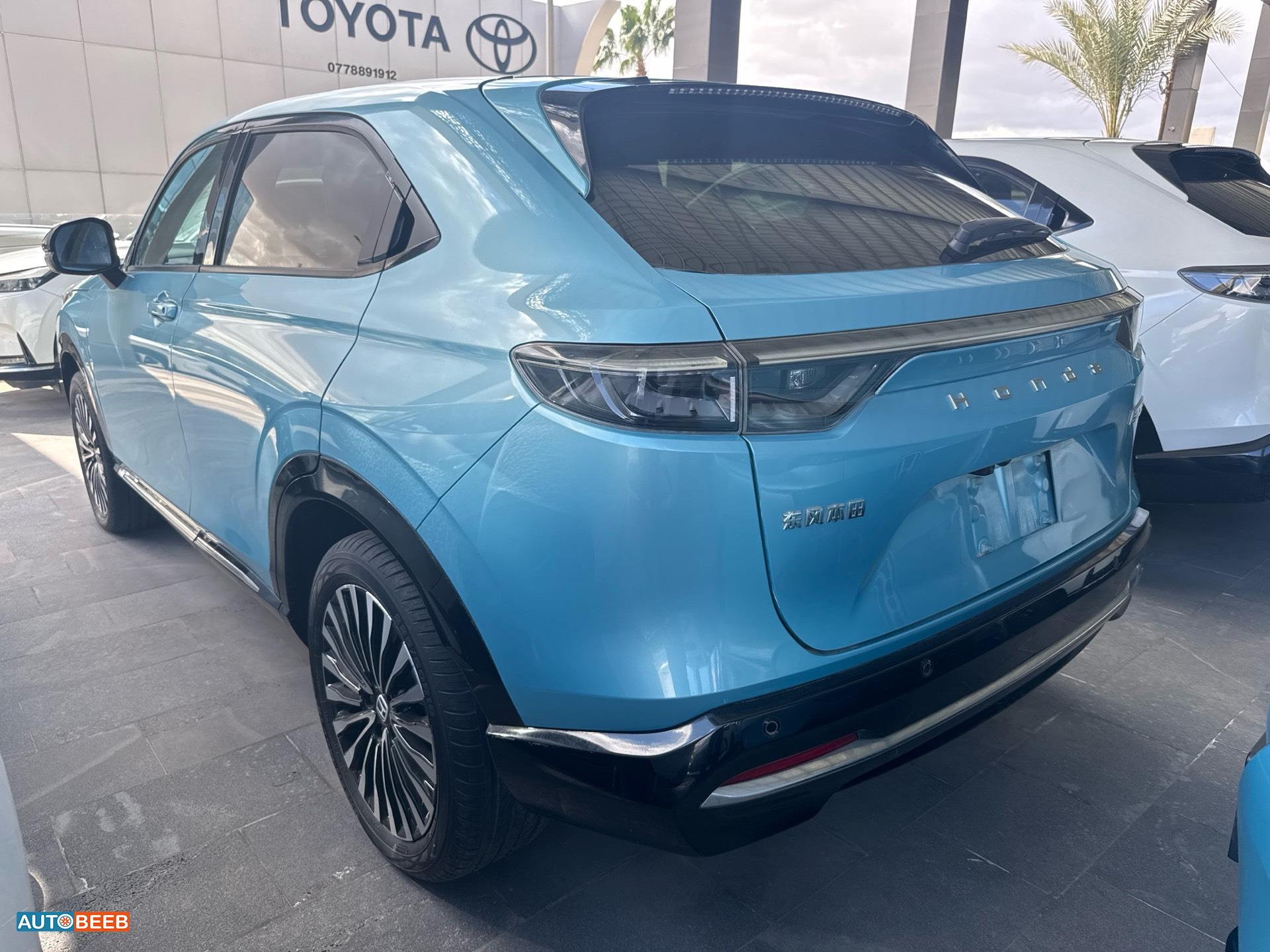 هوندا e:NS1 2023