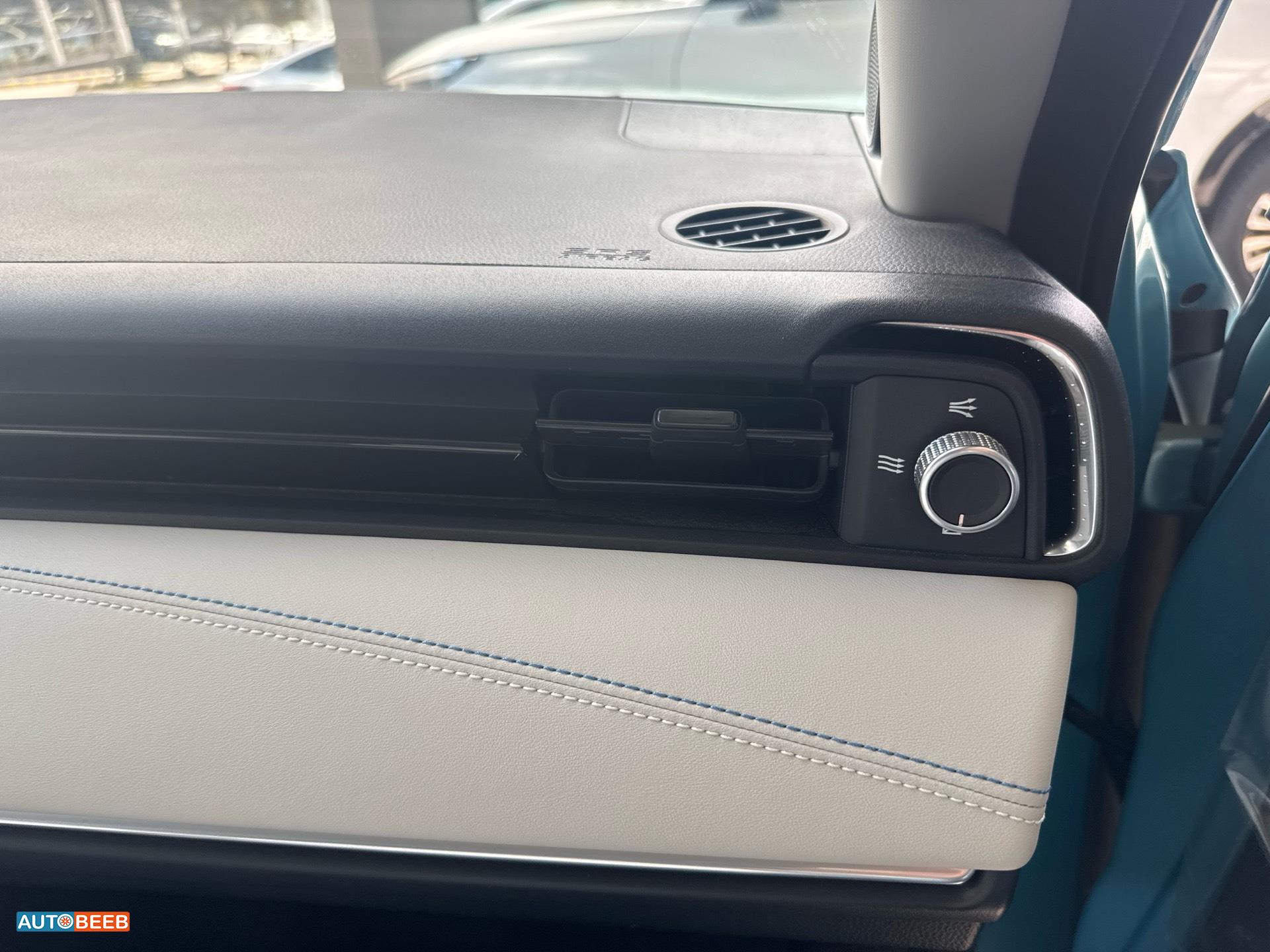 هوندا e:NS1 2023