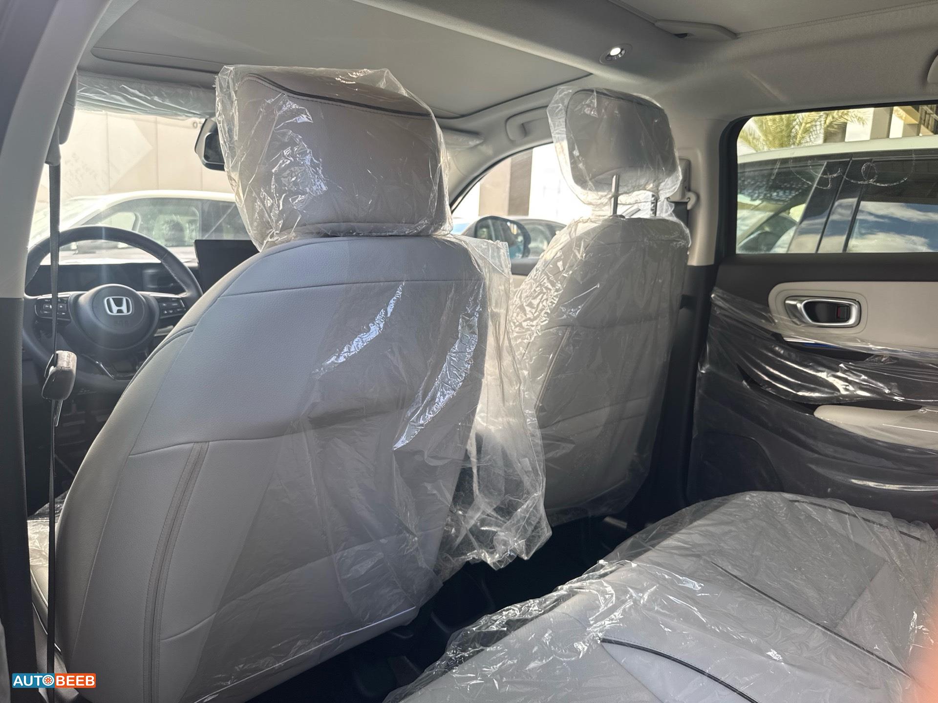 هوندا e:NS1 2023