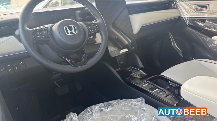 هوندا e:NS1 2023