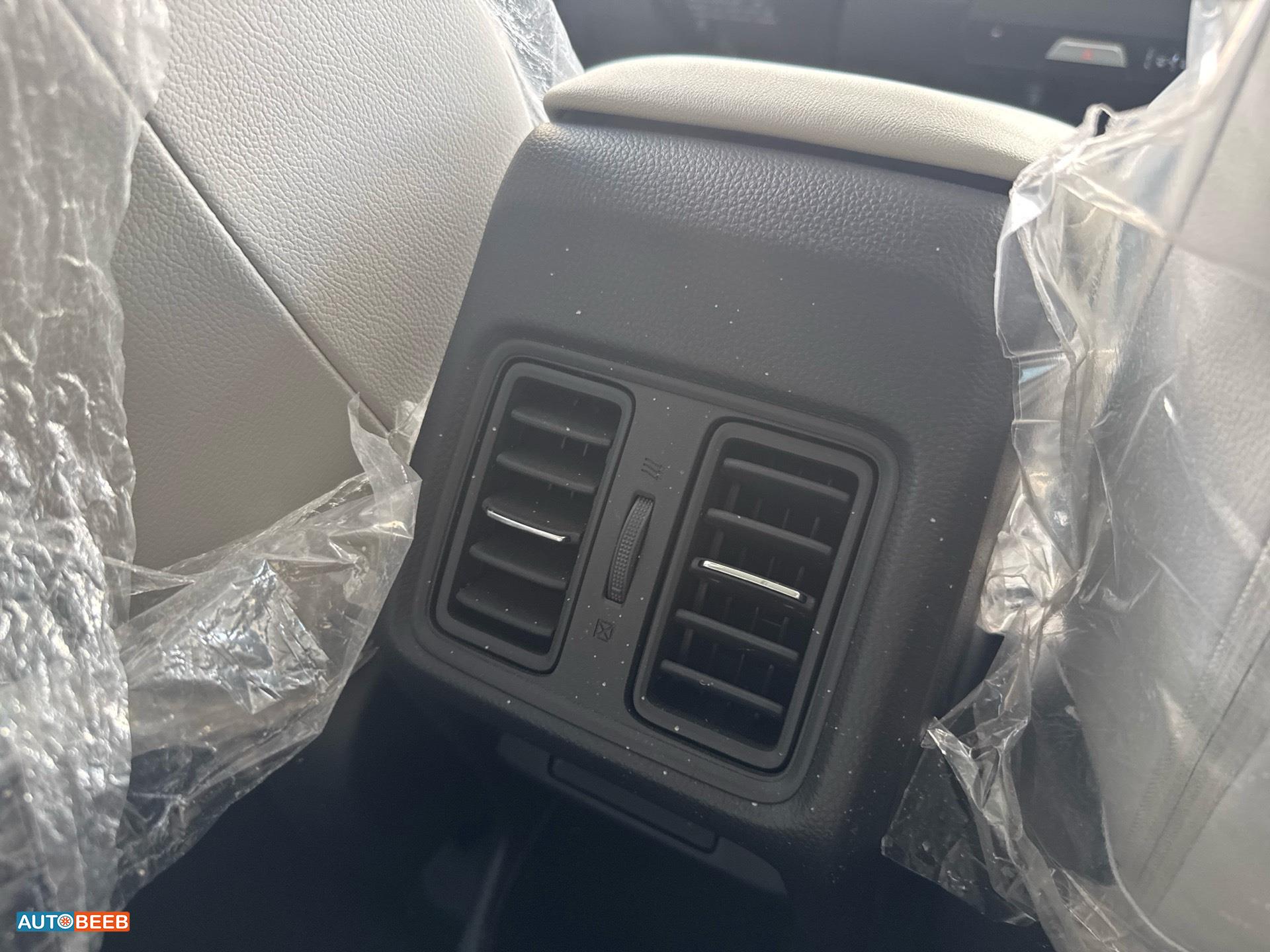 هوندا e:NS1 2023