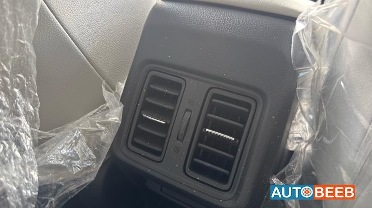 هوندا e:NS1 2023