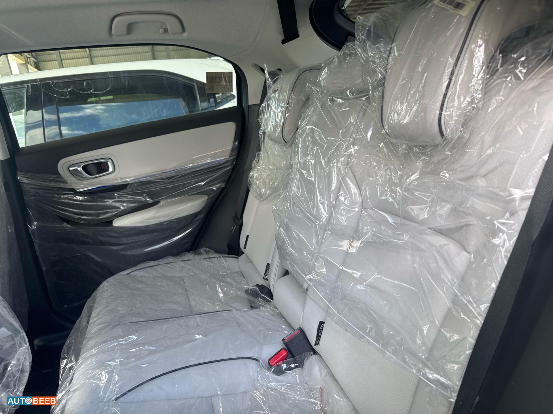 هوندا e:NS1 2023