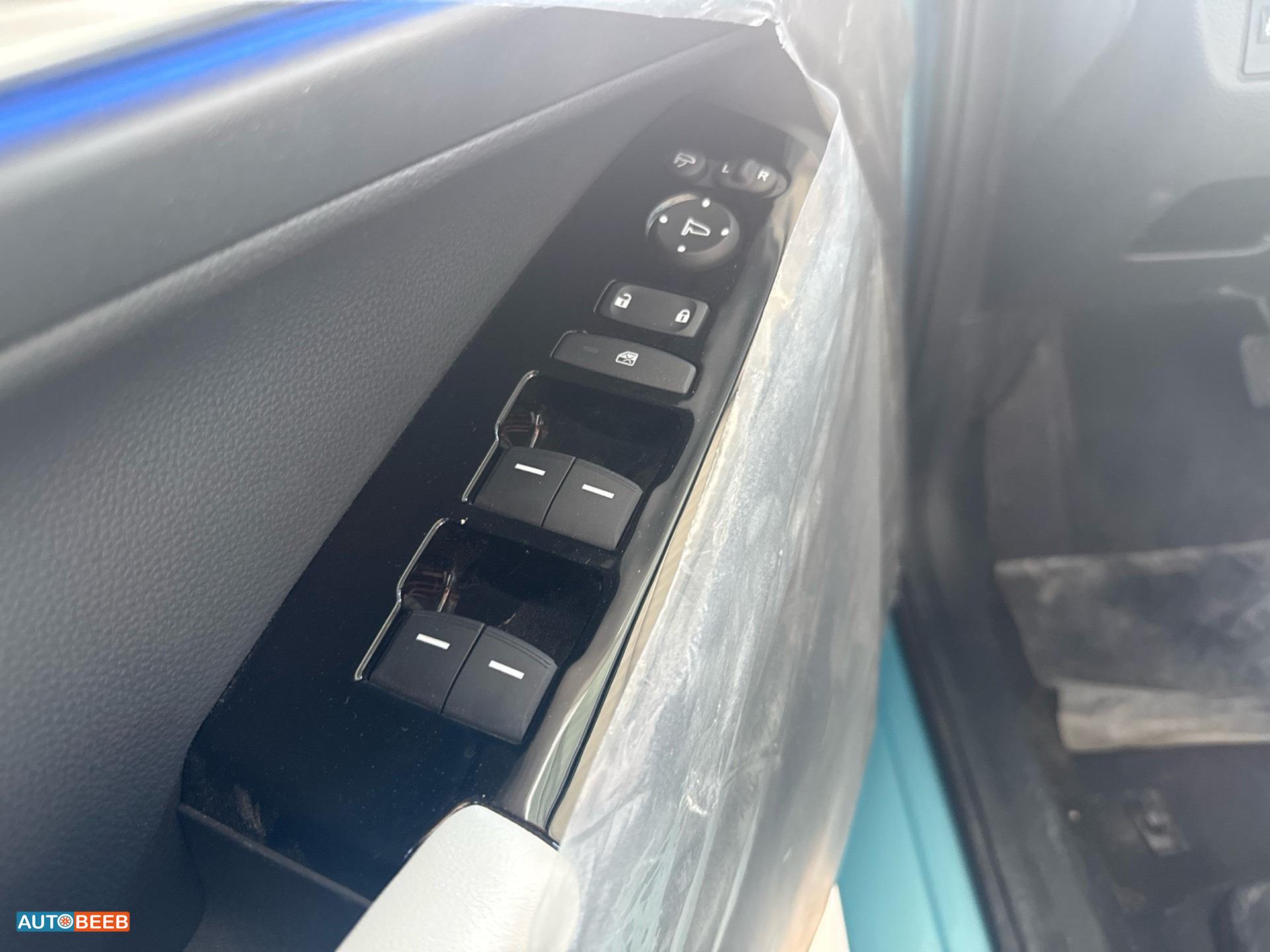 هوندا e:NS1 2023