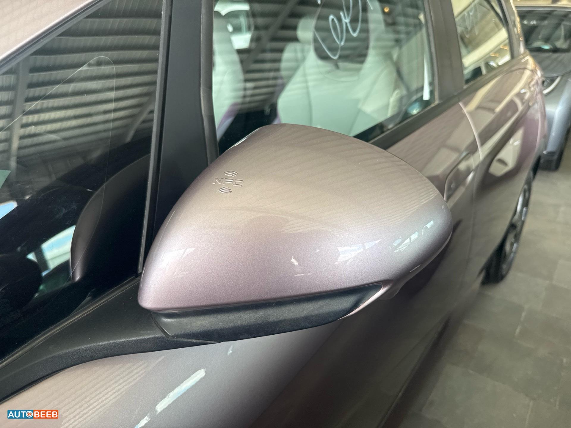 بي واي دي دولفين 2022