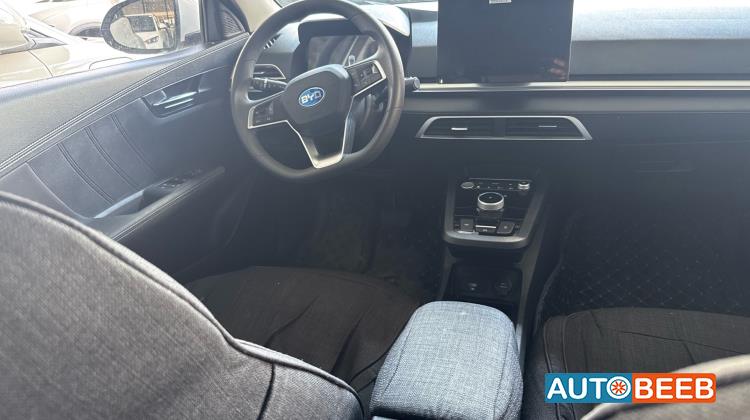 بي واي دي E2 2022