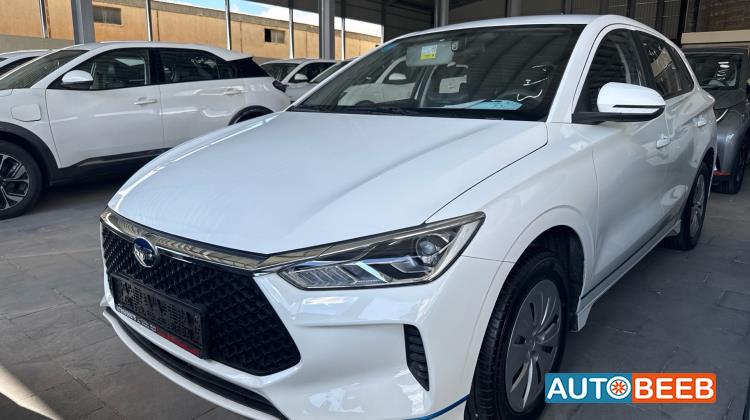 بي واي دي E2 2022