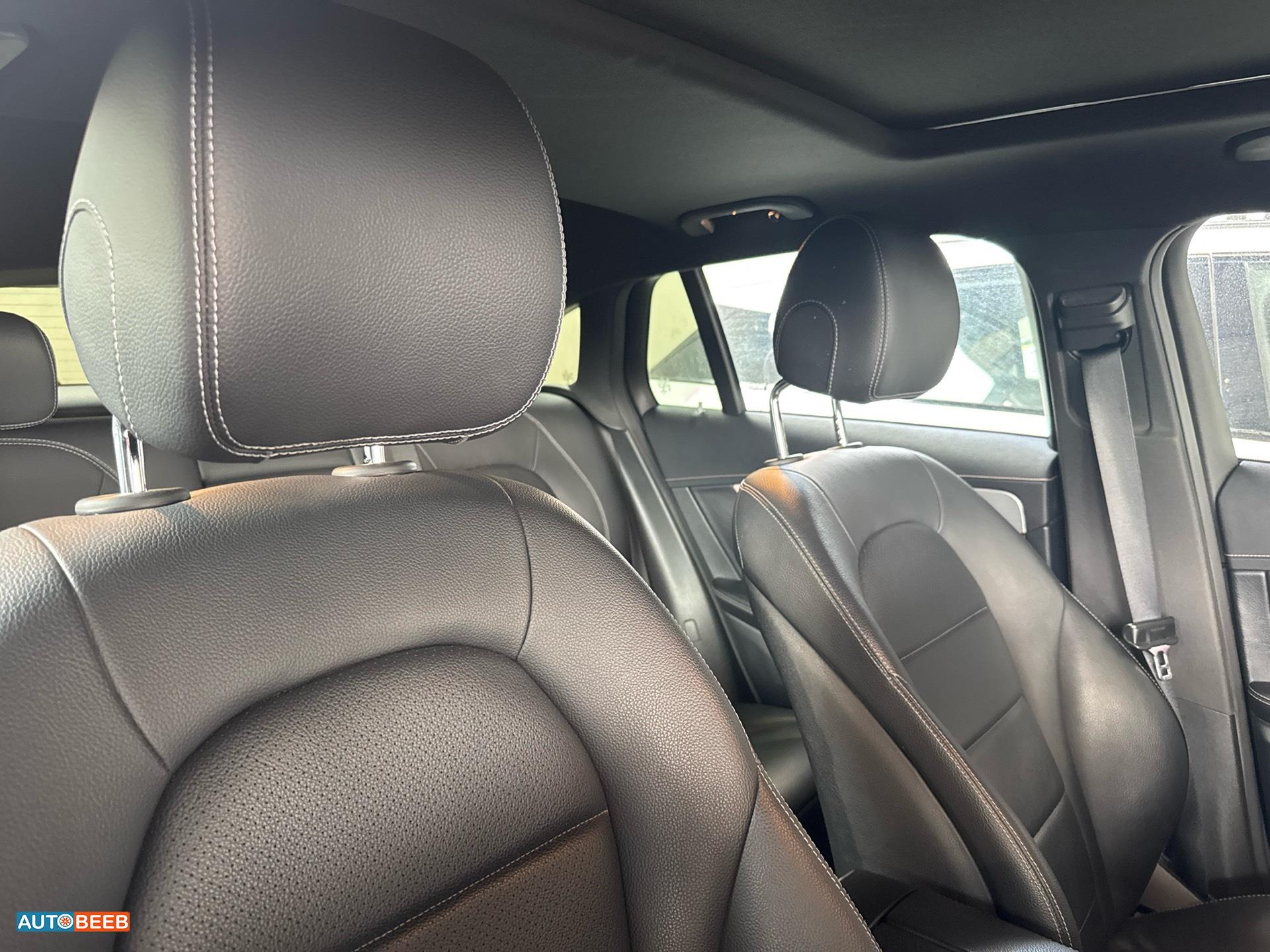 Mercedes Benz EQC400 2020