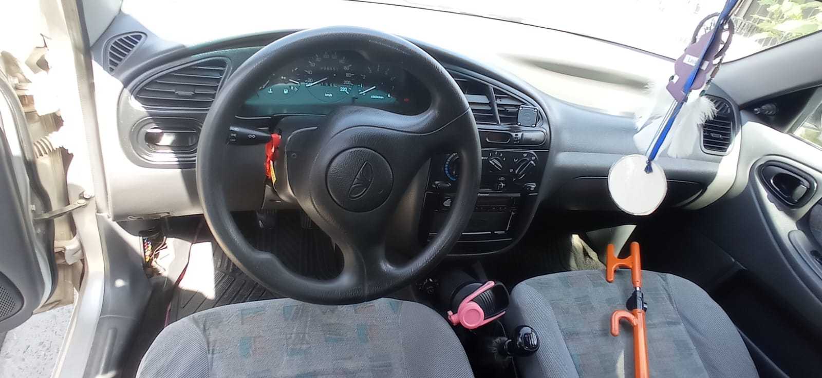 دايو لانوس 2002