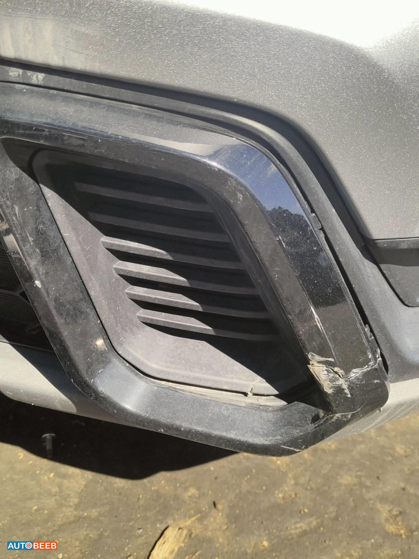 تسكيرة طمبون امامي هوندا cr v 2025