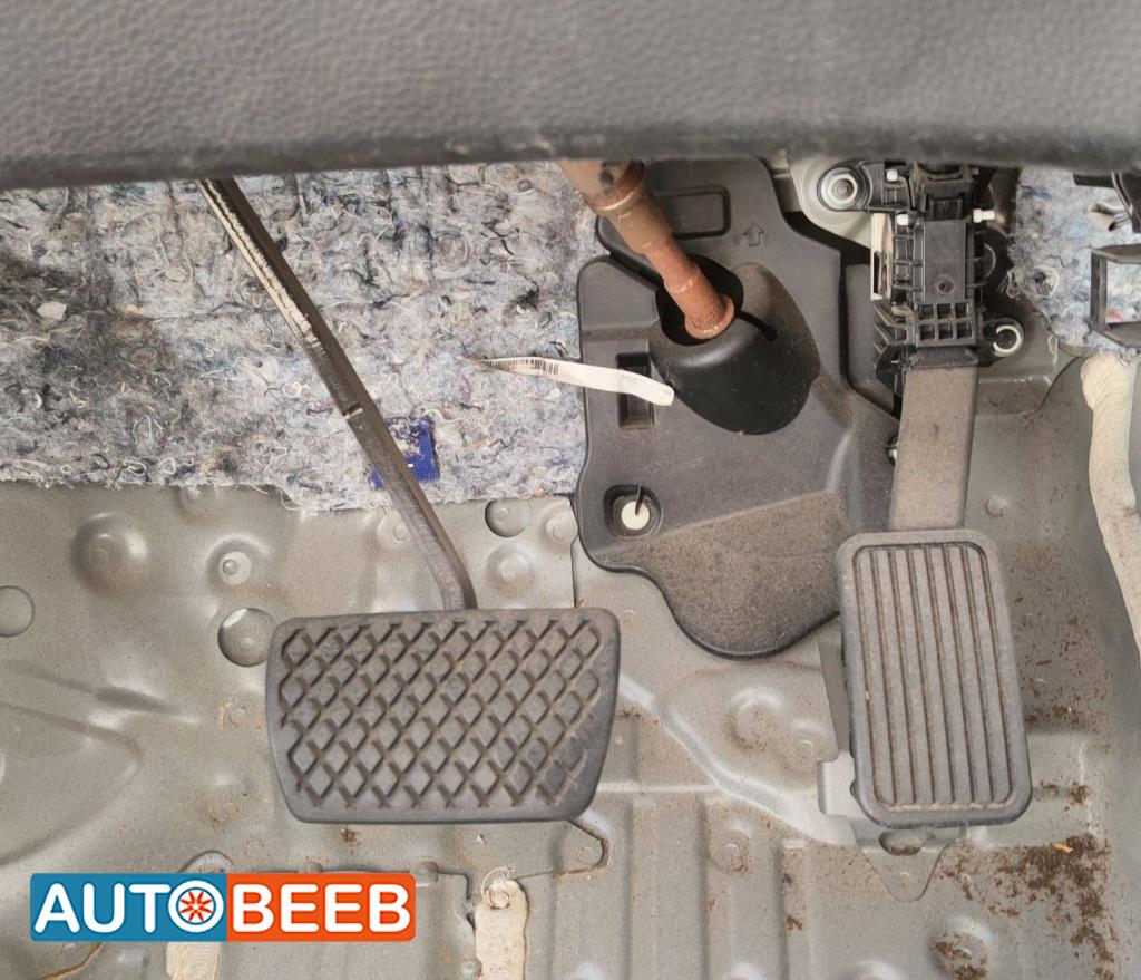 دعسات بريك بنزين هوندا cr v 2025