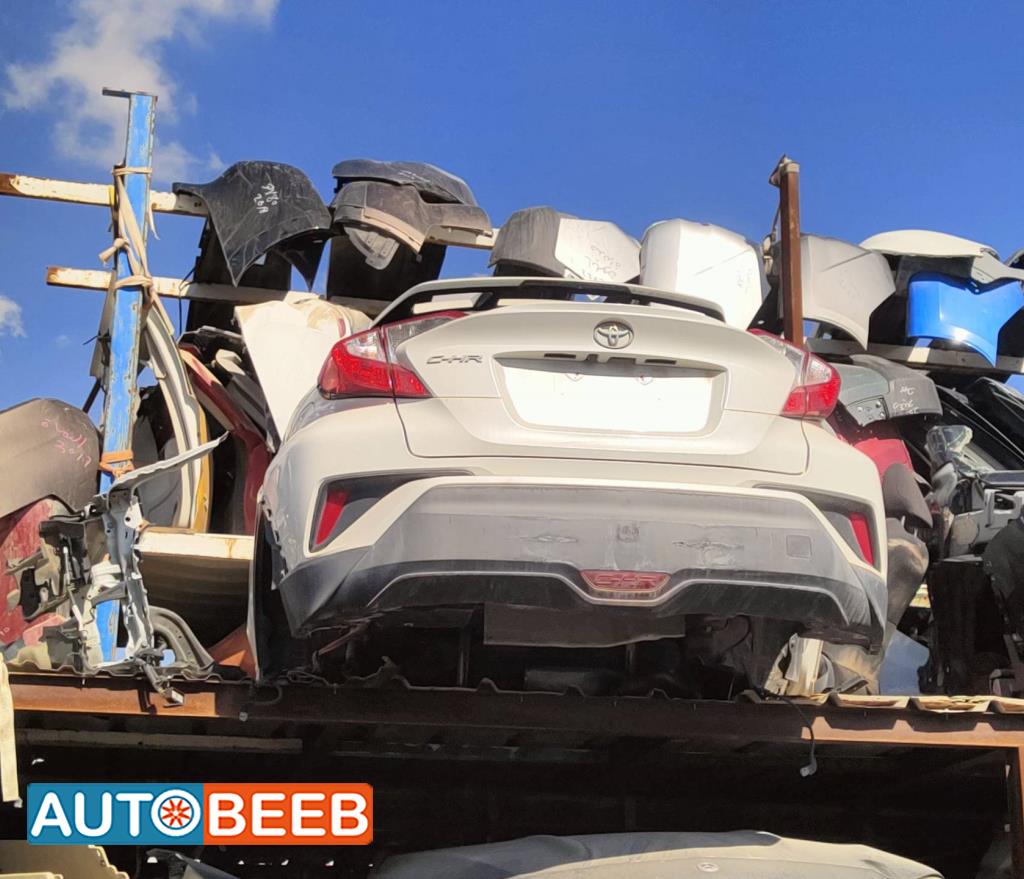 قصة خلفية تويوتا CHR 2024