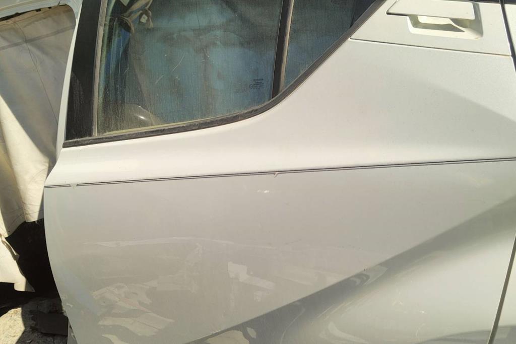 باب خلفي يمين شمال تويوتا CHR 2024