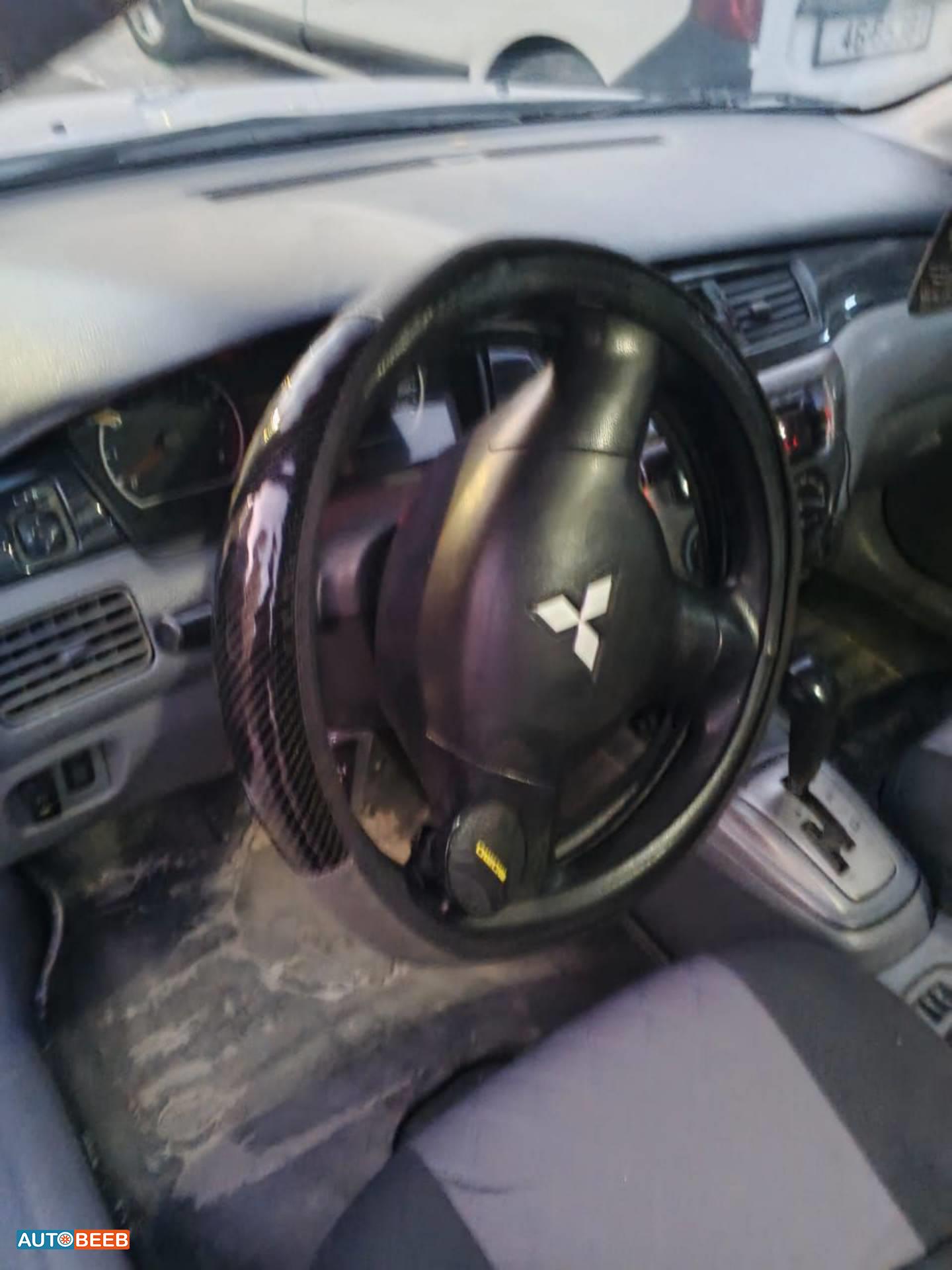 ميتسوبيشي لانسر 2011