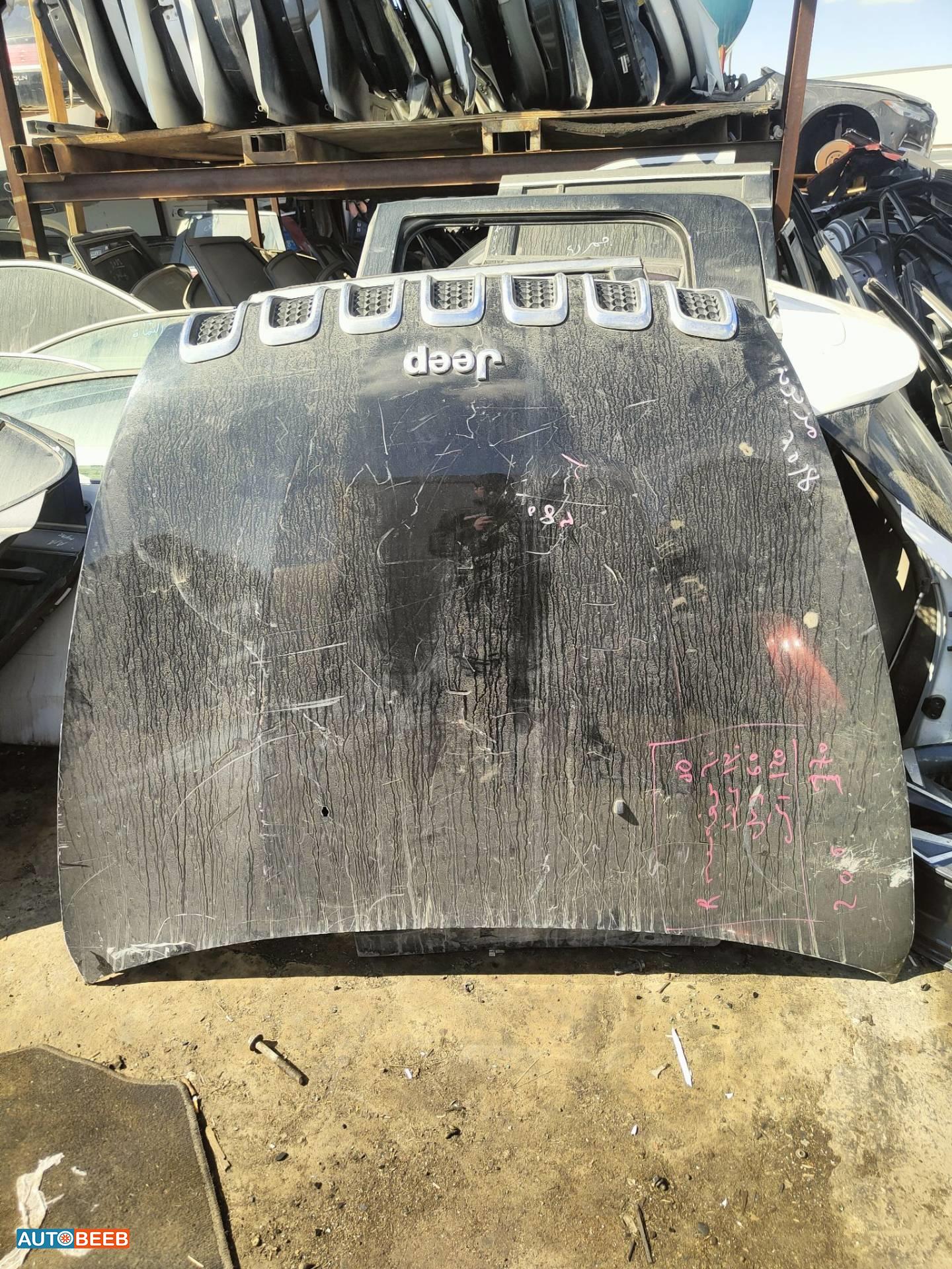 غطاء محرك جيب شيروكي 2017