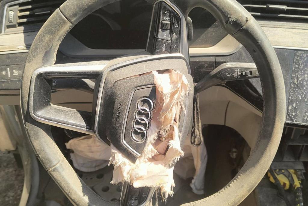 ستيرنج اودي e ترون 2024