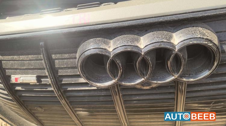 شعار طمبون امامي اودي e ترون 2024