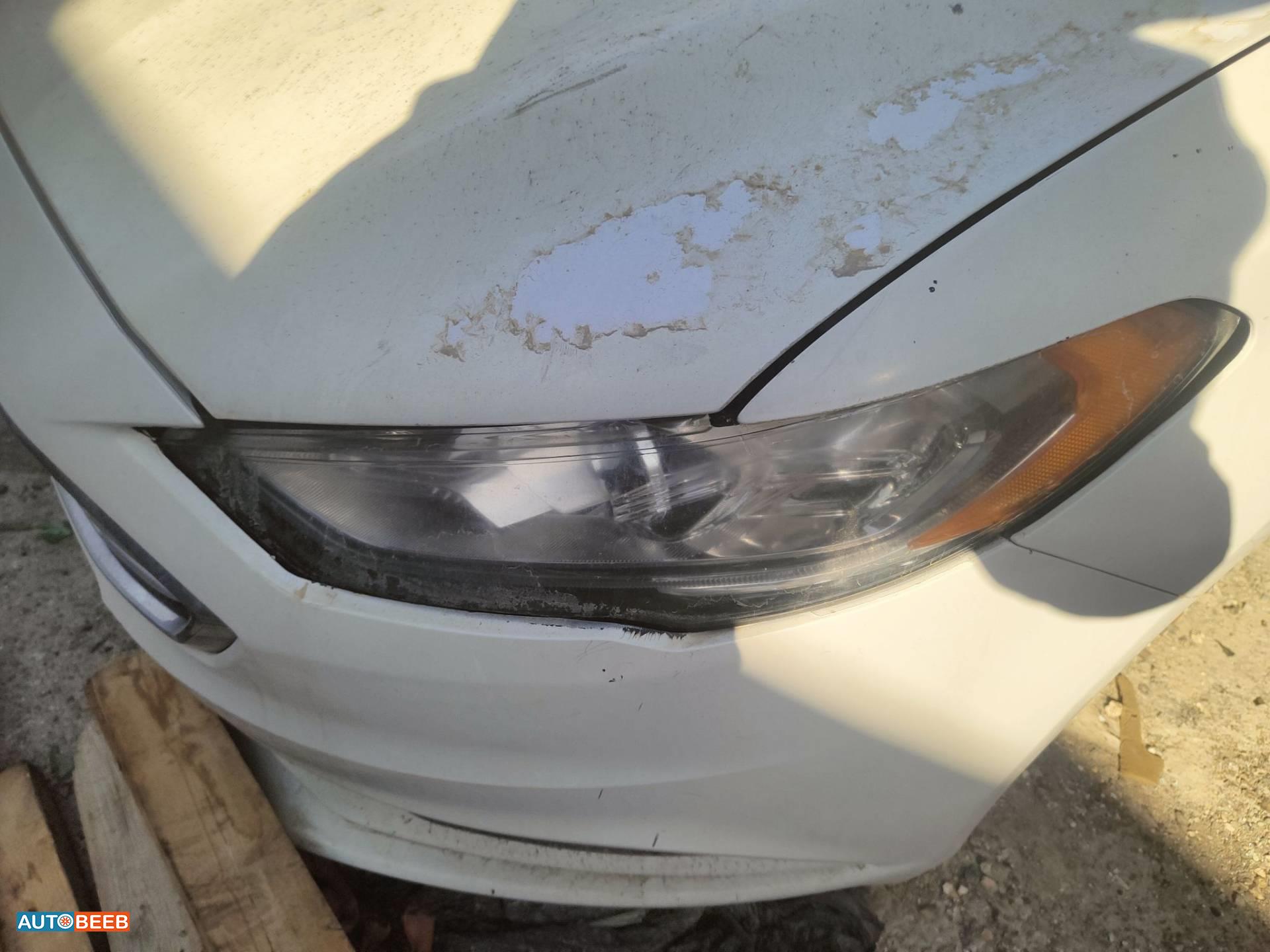 ضوء امامي شمال فورد فيوجن 2018 2019