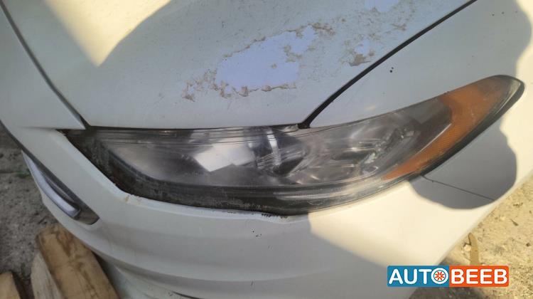 ضوء امامي شمال فورد فيوجن 2018 2019