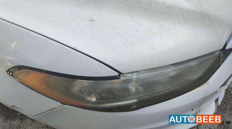 ضوء امامي يمين فورد فيوجن 2018 2019