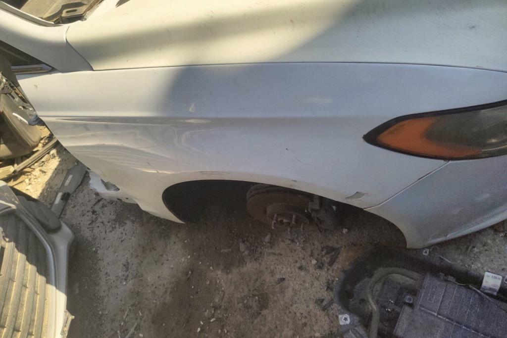 جناح أمامي يمين فورد فيوجن 2018 2019