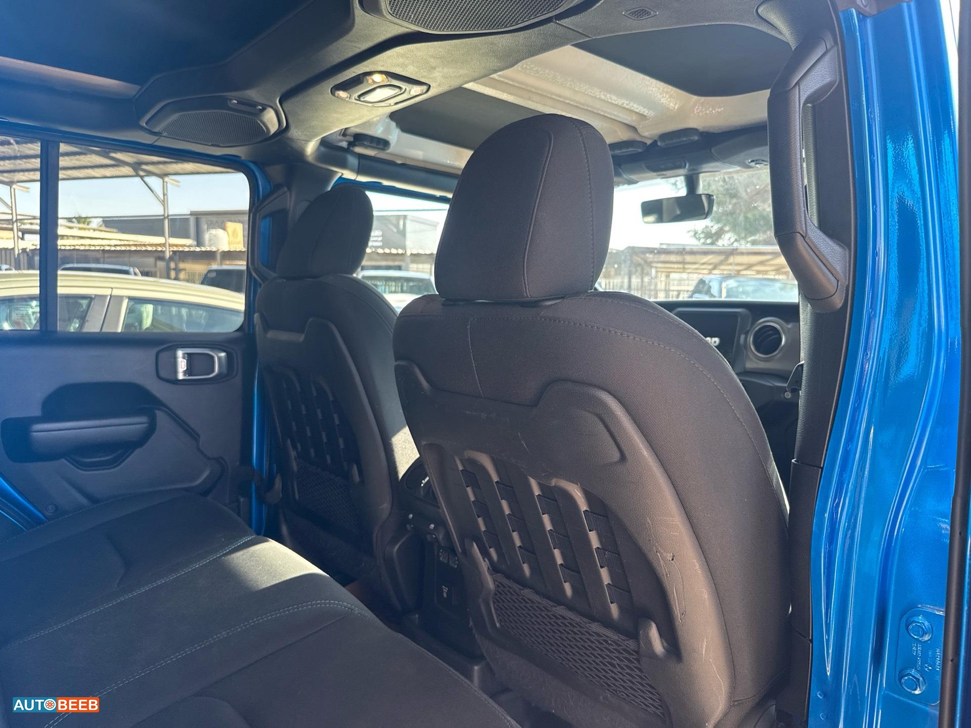 جيب رانجلر 2021