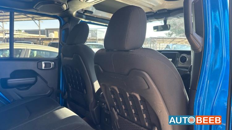 جيب رانجلر 2021