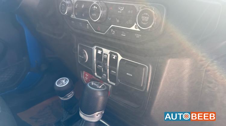 جيب رانجلر 2021