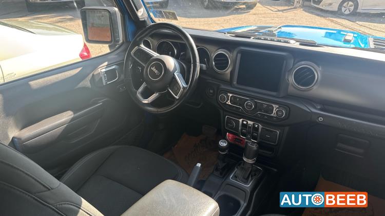 جيب رانجلر 2021