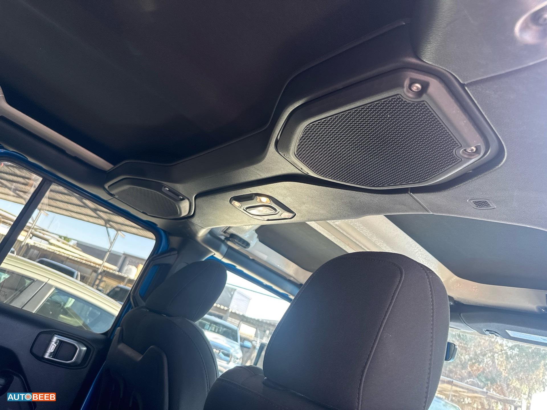 جيب رانجلر 2021