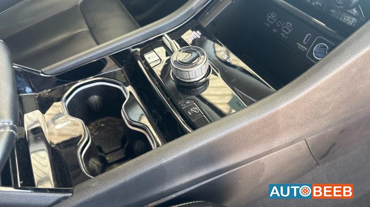 جيب جراند شيروكي 2023