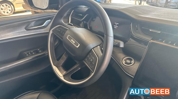 جيب جراند شيروكي 2023