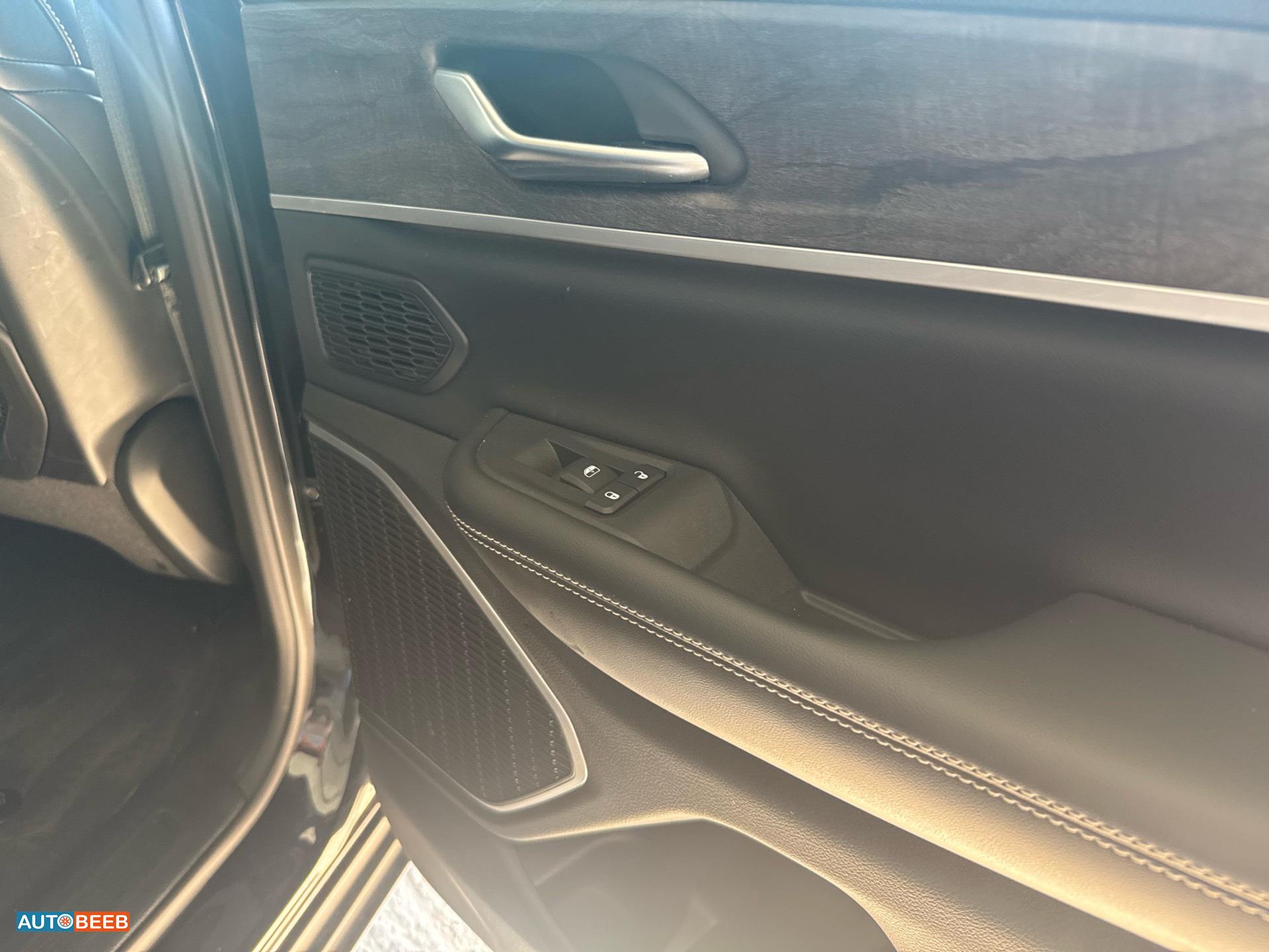 جيب جراند شيروكي 2023