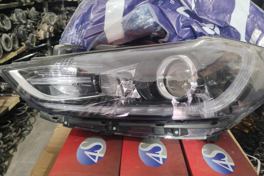 Lights Front light Hyundai Avante