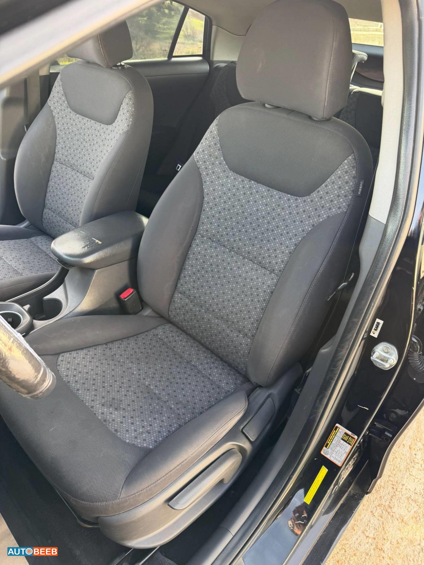 هيونداي ايونيك 2018