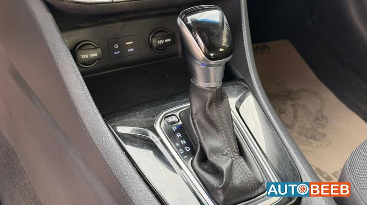 هيونداي ايونيك 2018